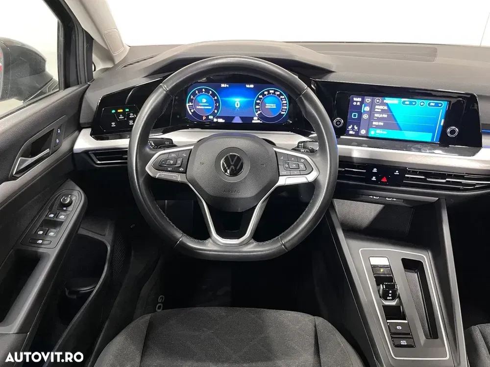 Volkswagen Golf 1.5 eTSI ACT DSG MHEV Life — imagine 6