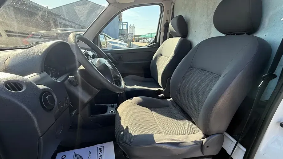 Peugeot Partner — imagine 6