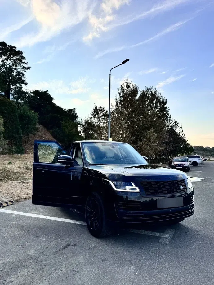 Land Rover Range Rover IV 3.0 I TDV6 Autobiography Black — imagine 4