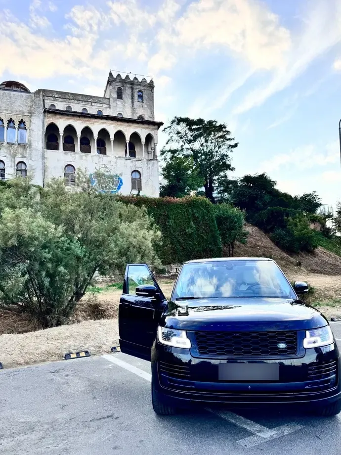 Land Rover Range Rover IV 3.0 I TDV6 Autobiography Black — imagine 3