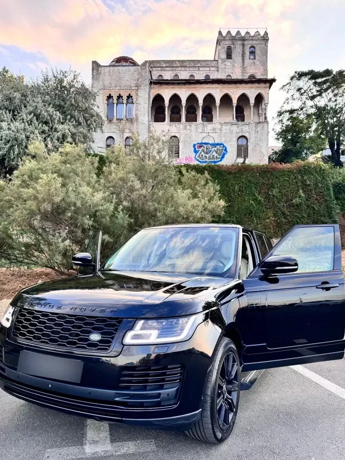 Land Rover Range Rover IV 3.0 I TDV6 Autobiography Black — imagine 2