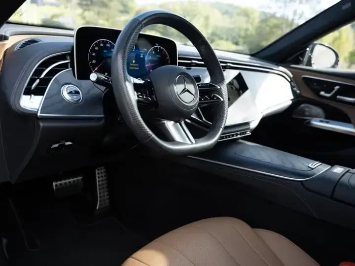 Mercedes-Benz E W214