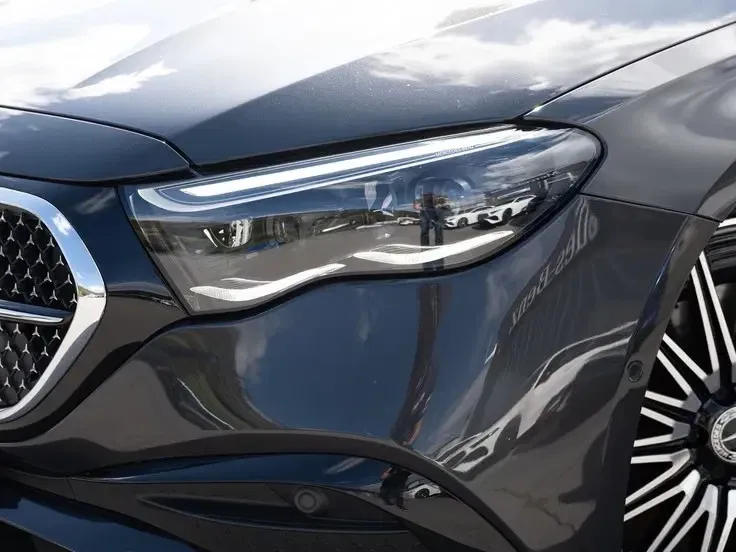 Mercedes-Benz E W214 — imagine 2