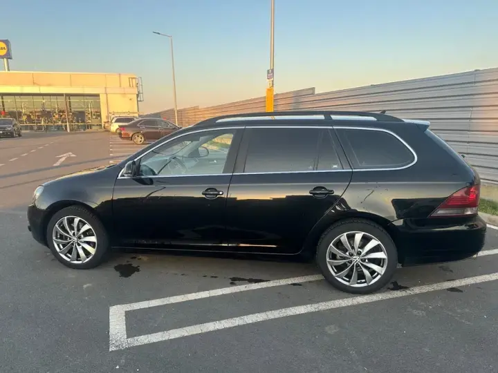 Volkswagen Golf VI