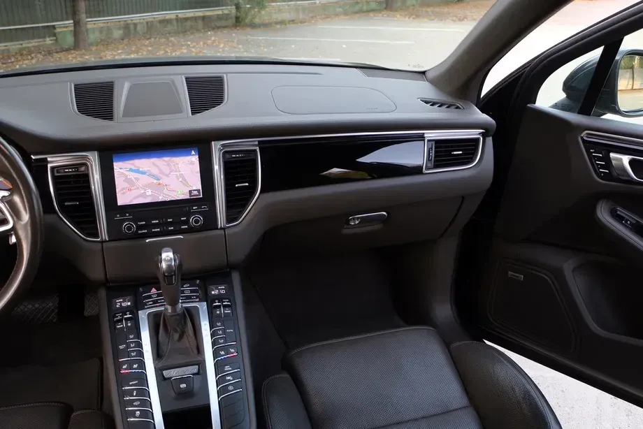 Porsche Macan 3.0 PDK S — imagine 2