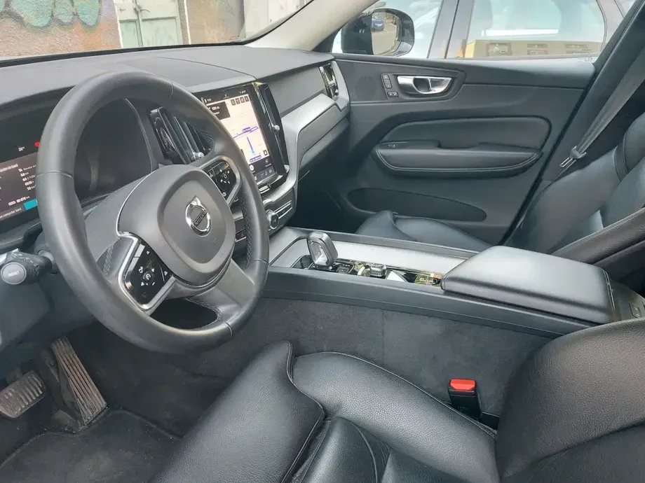 Volvo XC 60 II — imagine 2