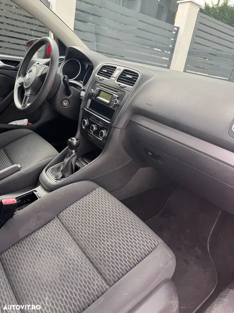 Volkswagen Golf 1.4 Comfortline — imagine 6