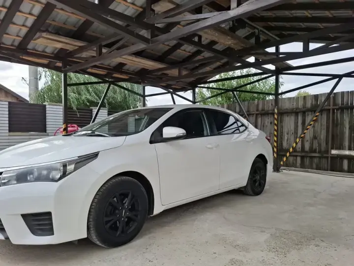 Toyota Corolla XI
