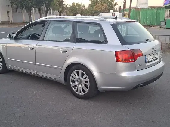 Audi A4 Limuzina B7 2.0 TDI