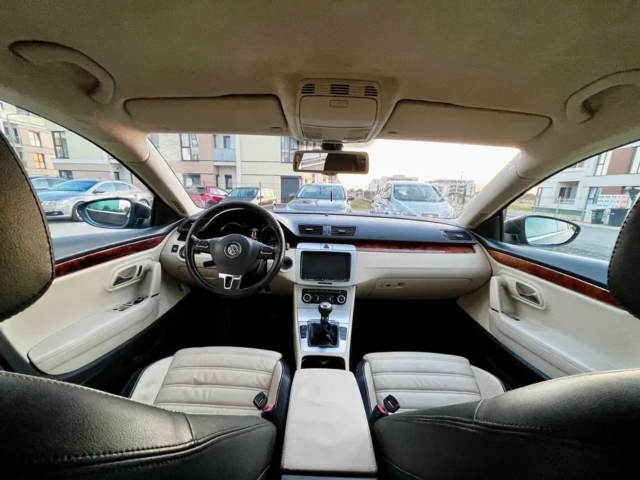 Volkswagen Passat — imagine 2
