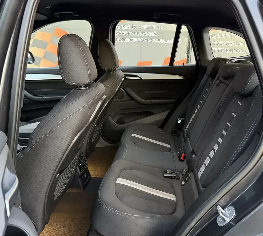 BMW X1 F48 sDrive18d Aut. Sport Line — imagine 10