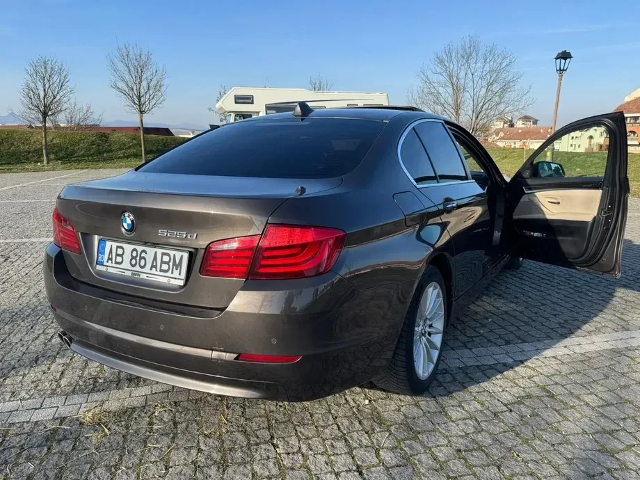 BMW Seria 5 F10/F11/F07 — imagine 5