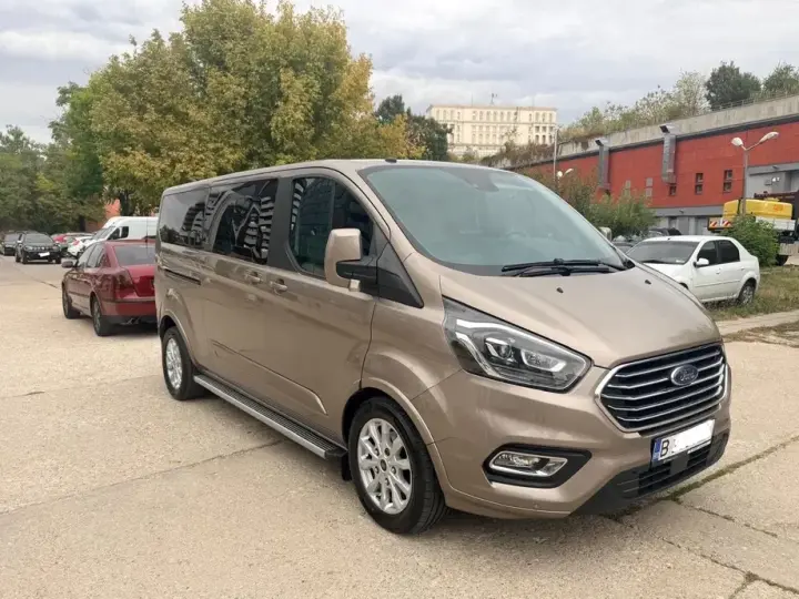 Ford Tourneo Custom