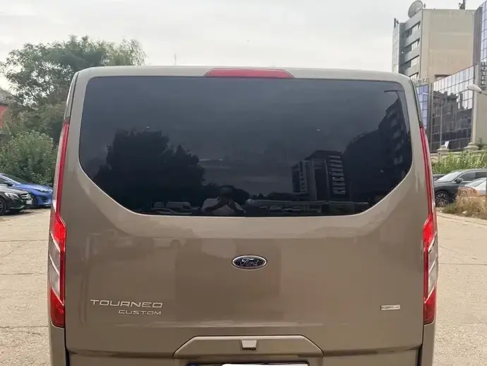 Ford Tourneo Custom