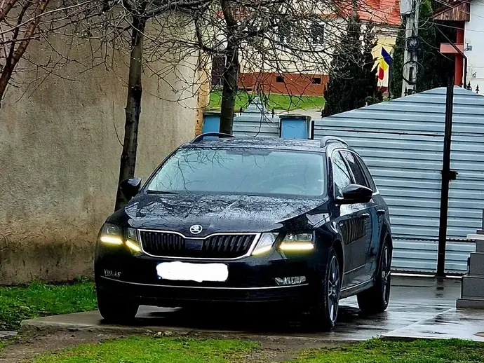 Škoda Octavia III 2.0 TSI DSG 4X4 Laurin&Klement