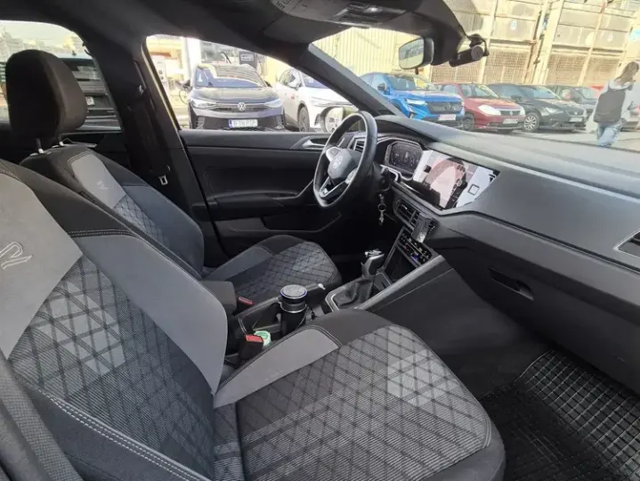 Volkswagen Taigo 1.5 TSI DSG R-Line