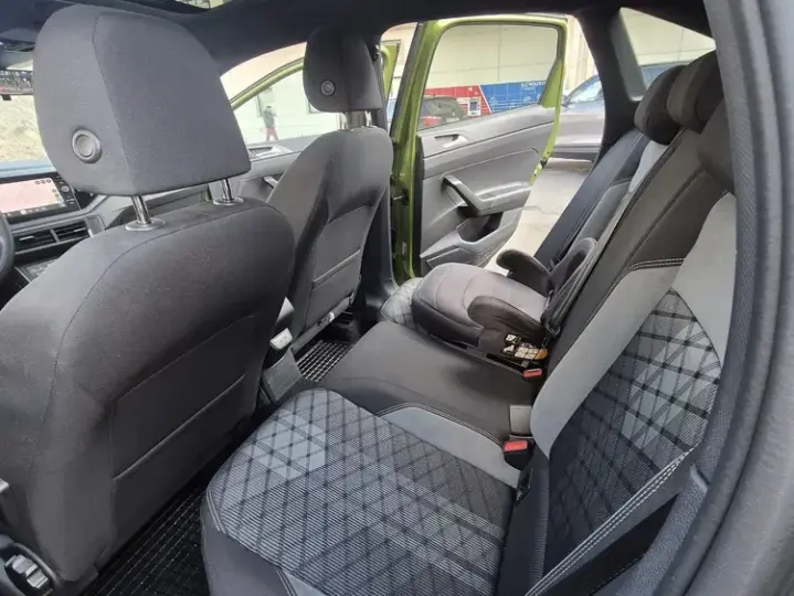 Volkswagen Taigo 1.5 TSI DSG R-Line