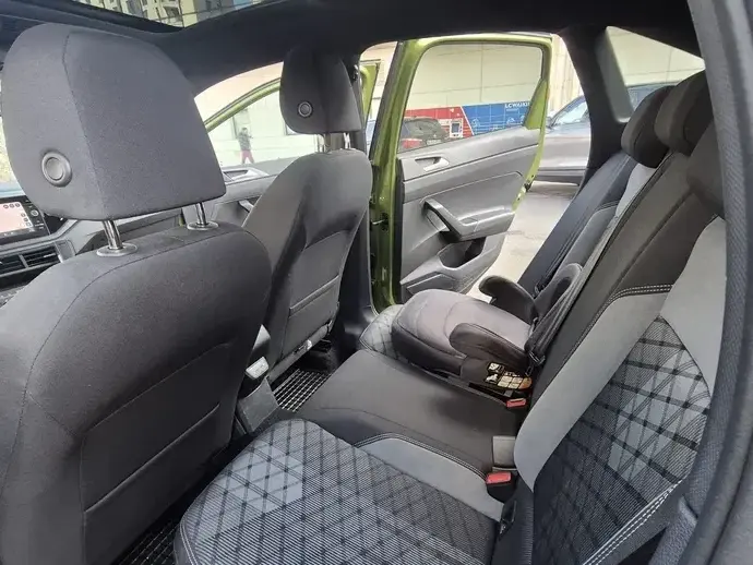 Volkswagen Taigo 1.5 TSI DSG R-Line