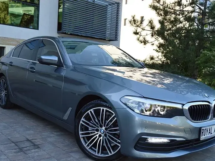 BMW Seria 5 G30/G31 520d xDrive Aut. Sport Line