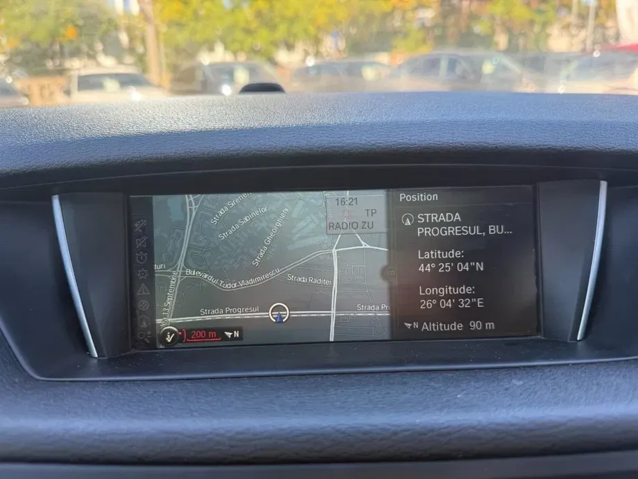 BMW X1 xDrive18d — imagine 10