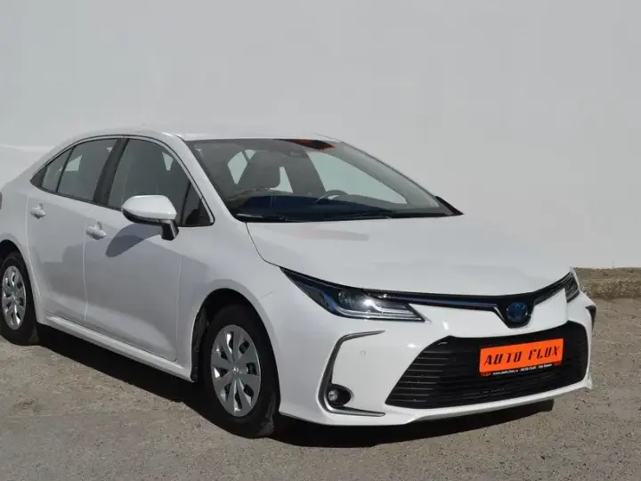 Toyota Corolla XII 1.8 HSD Business