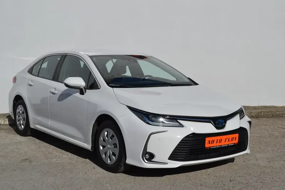 Toyota Corolla XII 1.8 HSD Business — imagine 3