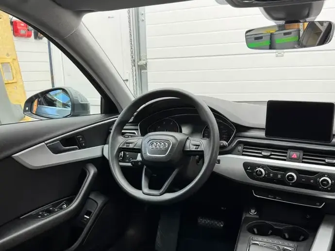 Audi A4 Avant B9