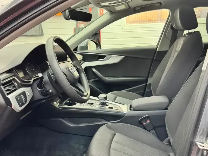 Audi A4 Avant B9