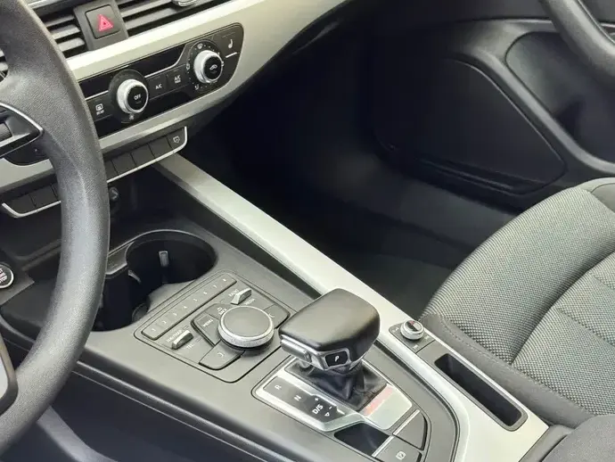 Audi A4 Avant B9