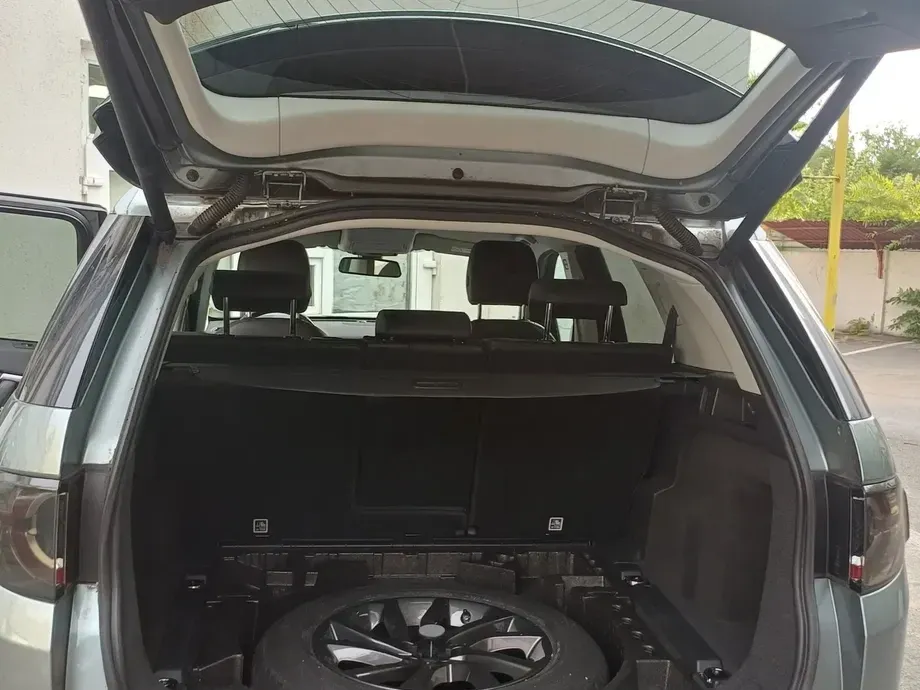 Land Rover Discovery Sport — imagine 5