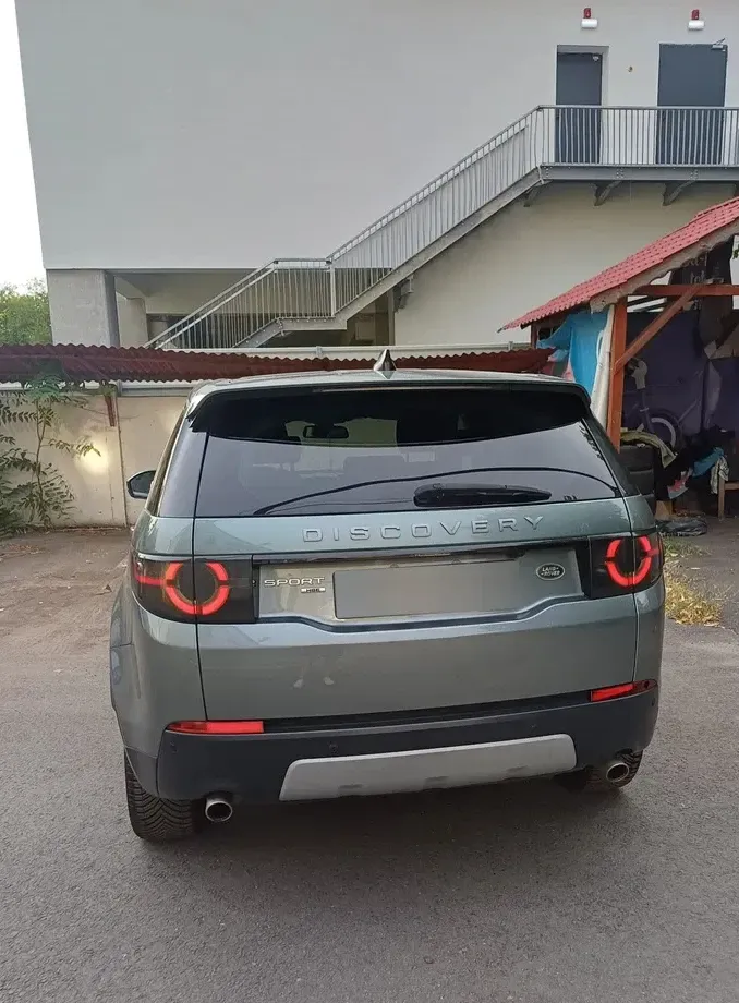 Land Rover Discovery Sport — imagine 8
