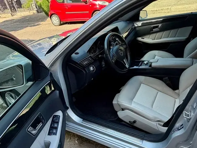 Mercedes-Benz E W212