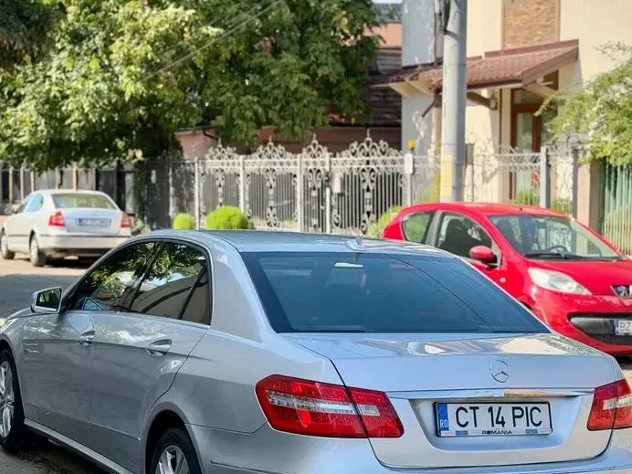 Mercedes-Benz E W212
