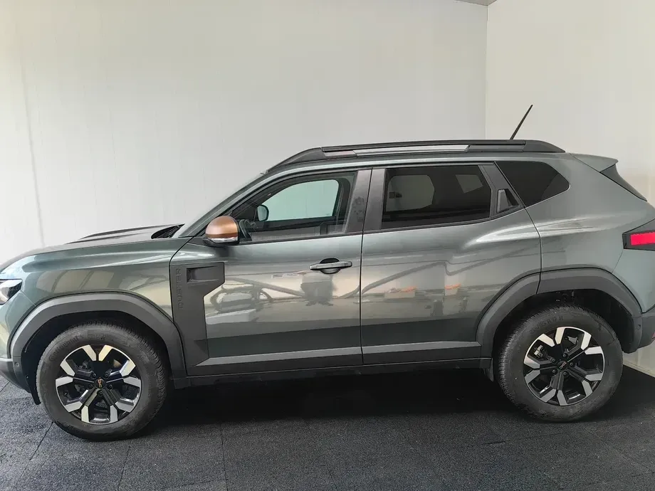 Dacia Duster III TCe 130 4X4 MHEV Extreme — imagine 3