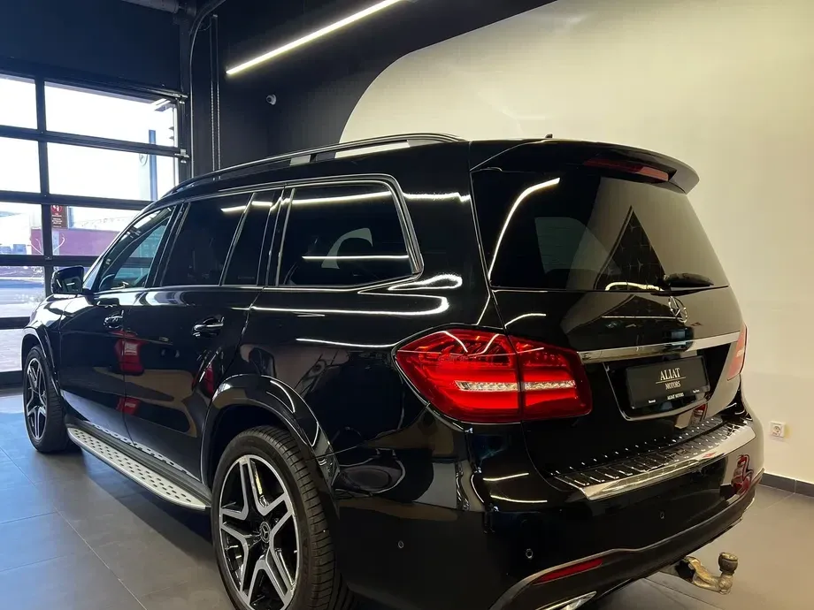 Mercedes-Benz GLS — imagine 2