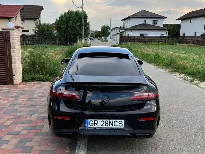 Mercedes-Benz E W213 220 d