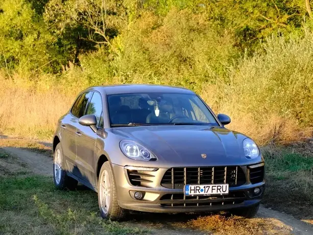Porsche Macan Standard
