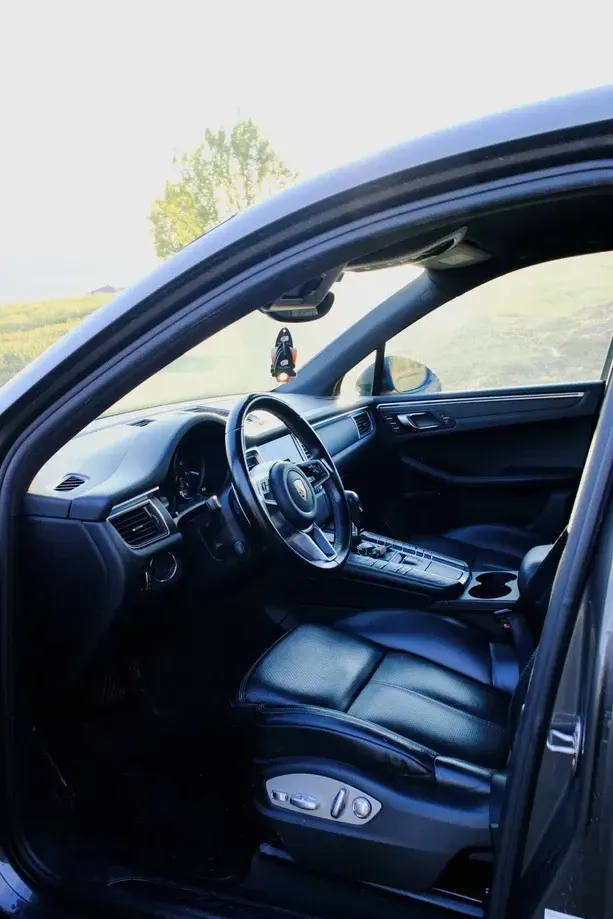 Porsche Macan Standard — imagine 6