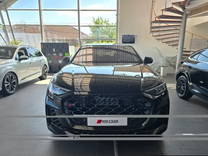 Audi RS Q8 Performance quattro Tiptronic MHEV