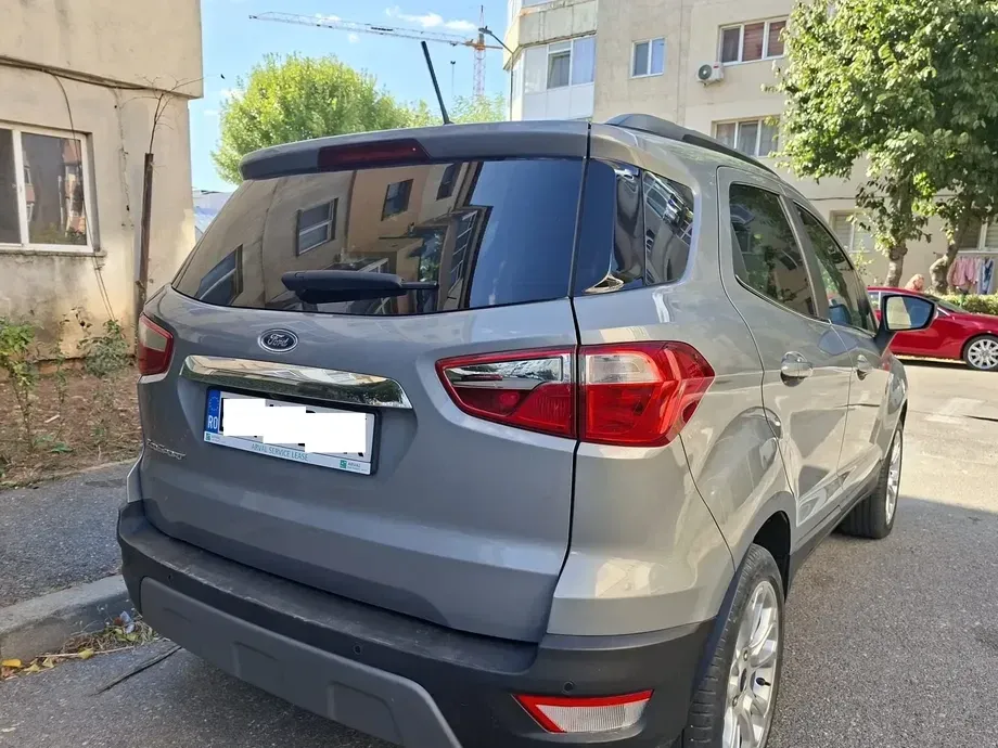 Ford EcoSport 1.0 EcoBoost ST-Line — imagine 8