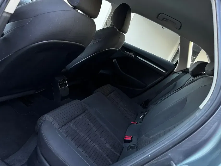 Audi A3 Sportback 8V 1.4 TFSI S tronic Ambition — imagine 10