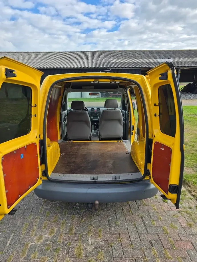 Volkswagen Caddy — imagine 9