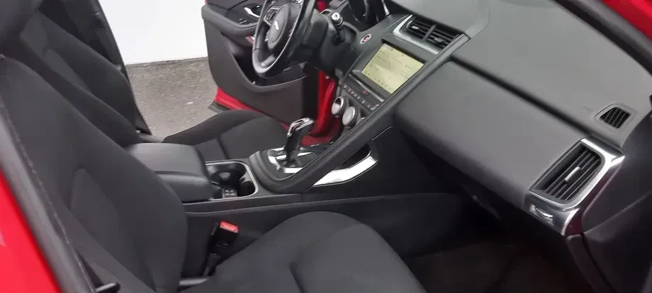 Jaguar E-Pace — imagine 9