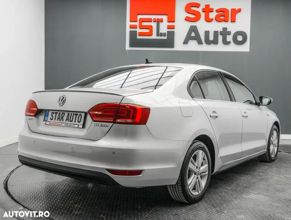 Volkswagen Jetta — imagine 6