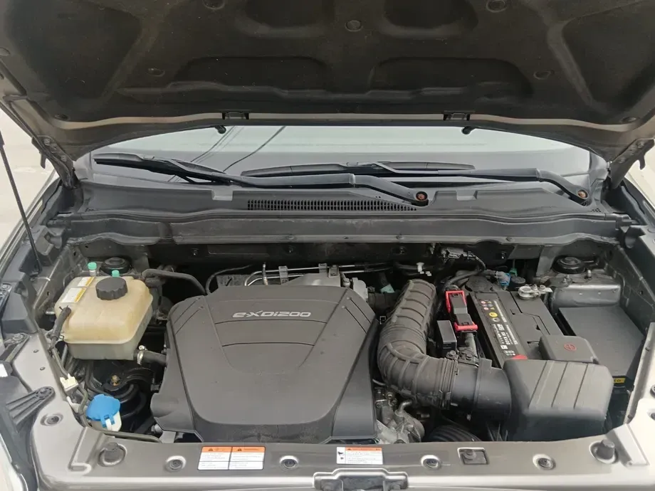 SsangYong Korando 2.0 E-XDI DPF 2WD Crystal — imagine 6