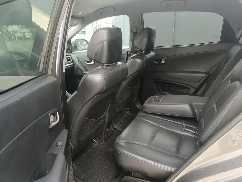 SsangYong Korando 2.0 E-XDI DPF 2WD Crystal — imagine 8