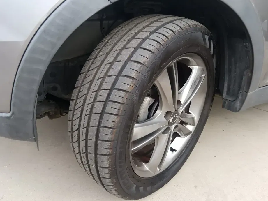 SsangYong Korando 2.0 E-XDI DPF 2WD Crystal — imagine 9