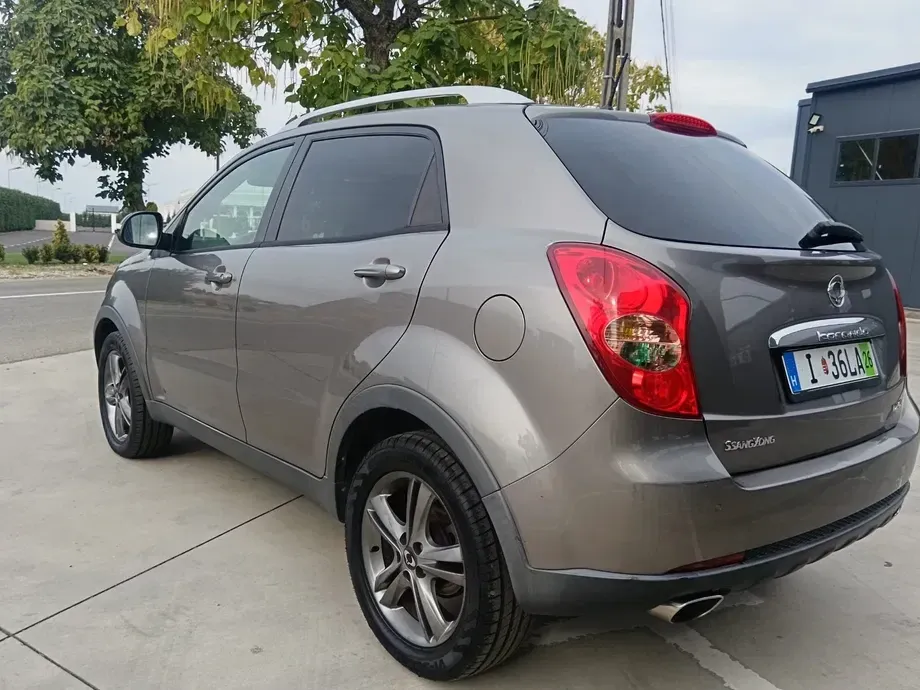 SsangYong Korando 2.0 E-XDI DPF 2WD Crystal — imagine 4