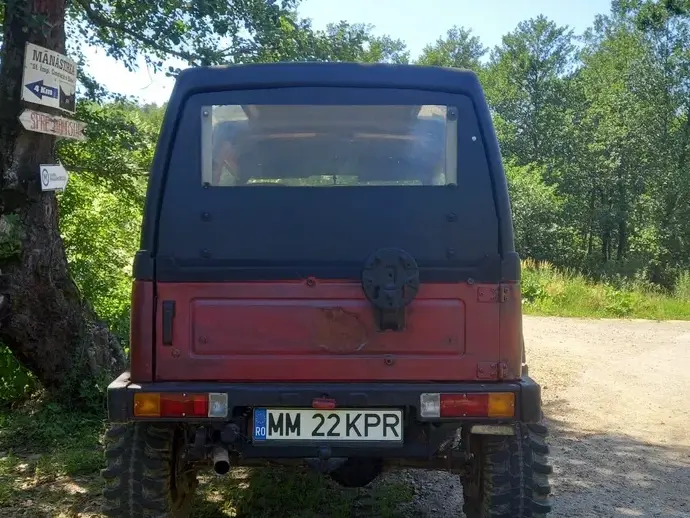 Suzuki Samurai