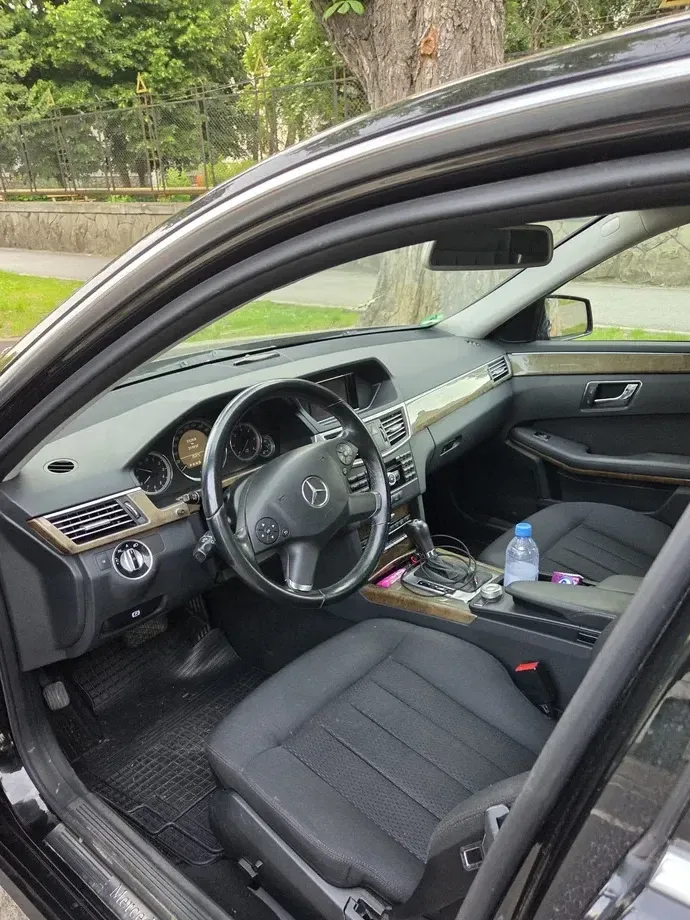 Mercedes-Benz E W212 220 CDI BlueEfficiency Aut. — imagine 5